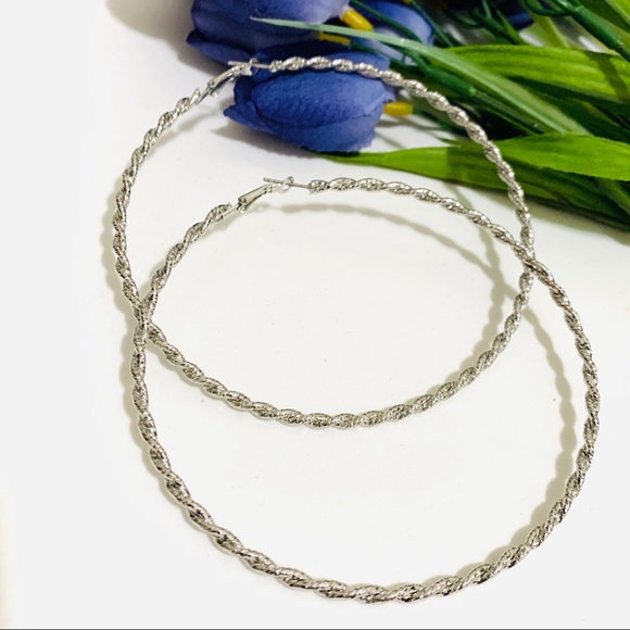 Silver Twisted Wave big Circle Hoops earring - Picture 6 of 10